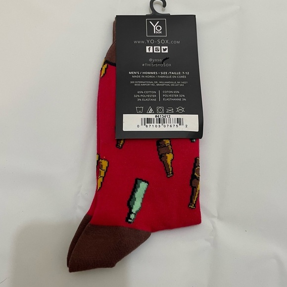 🧦 Men’s Christmas Socks - “Ho Ho, Hold My Beer” 🧦 - Picture 2 of 3